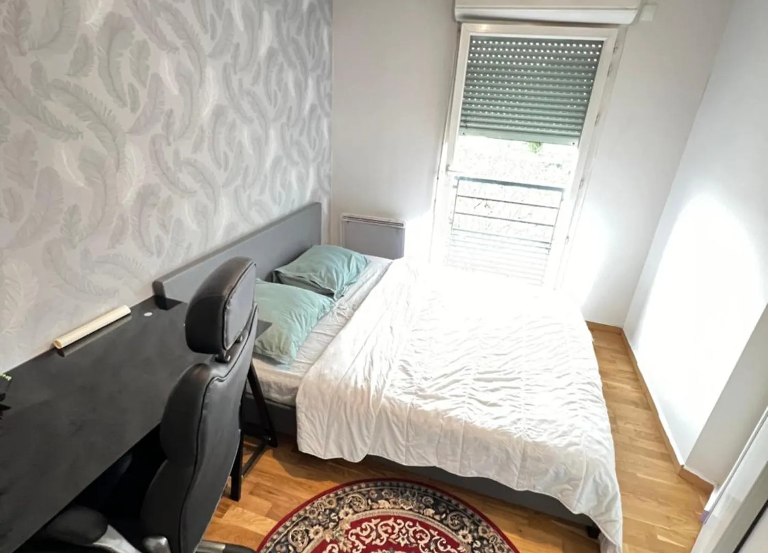Grand Appartement Moderne 82 M Orly 0*,  France