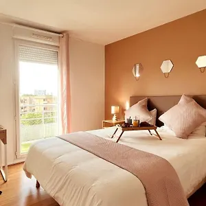  Apartamento Penthouse De Standing: Vue Paris- 10min De L'aeroport - Parking Gratuit